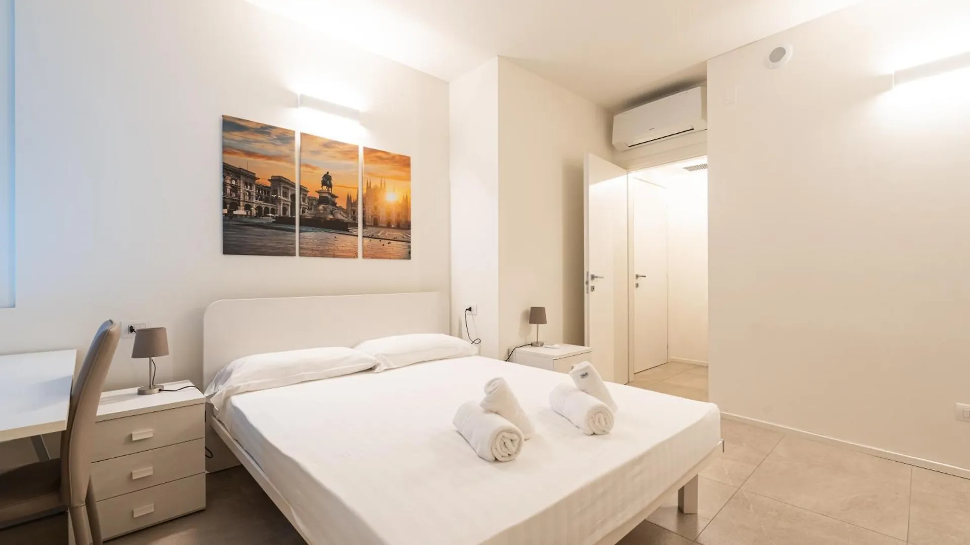 Elegante Bilocale Isola A - Mirable Pm Apartamento Milão 0*,  Itália