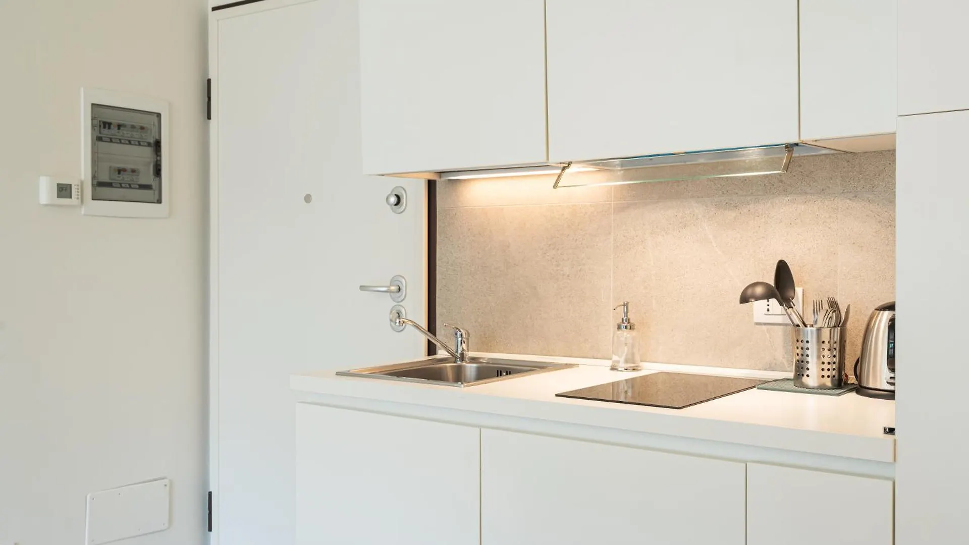 Elegante Bilocale Isola A - Mirable Pm Apartamento Milão